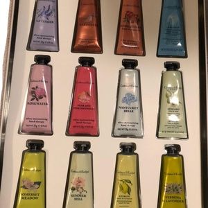 Crabtree & Evelyn ultra- moisturising hand therapy set